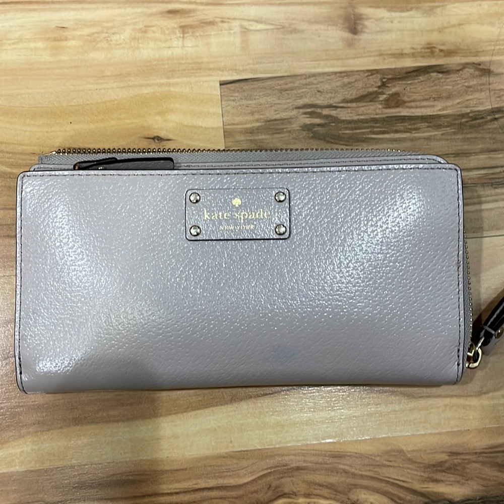 Kate Spade Wellesley Layton Wristlet Wallet (Gray)